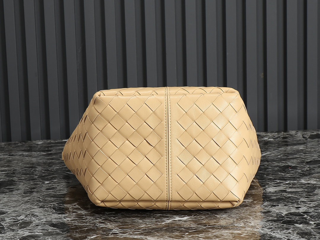 Bottega Veneta Shopping Bags